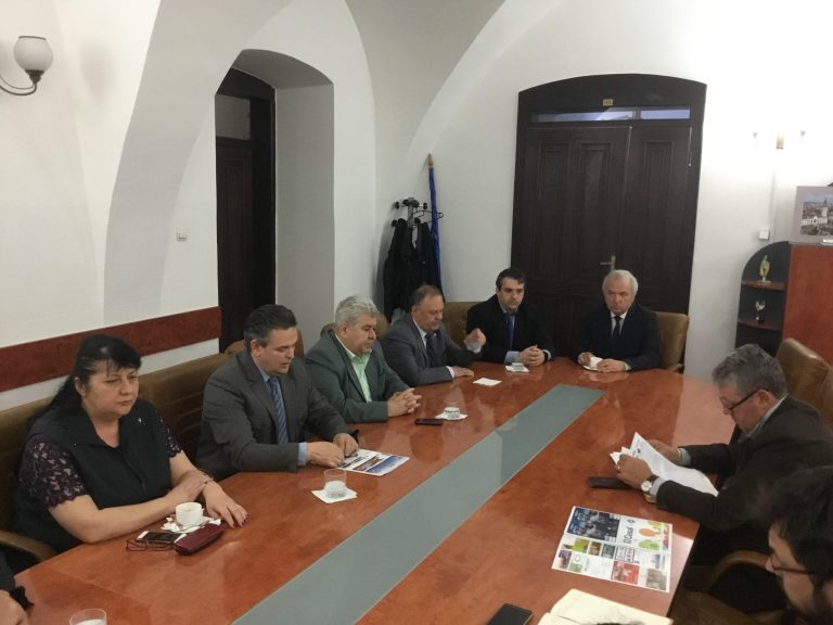 Prima asociere patronală la nivel județean din România, FOP Bihor, a finalizat cu Consiliul Județean Bihor, principiile de colaborare ”Mediul de Afaceri – Consiliul Județean” privind dezvoltarea armonioasă a județului