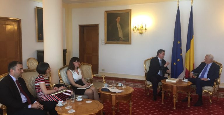 Internaționalizarea firmelor românești, a fost obiectivul întâlnirii delegației UNPR cu ministrul afacerilor externe, Teodor Meleșcanu